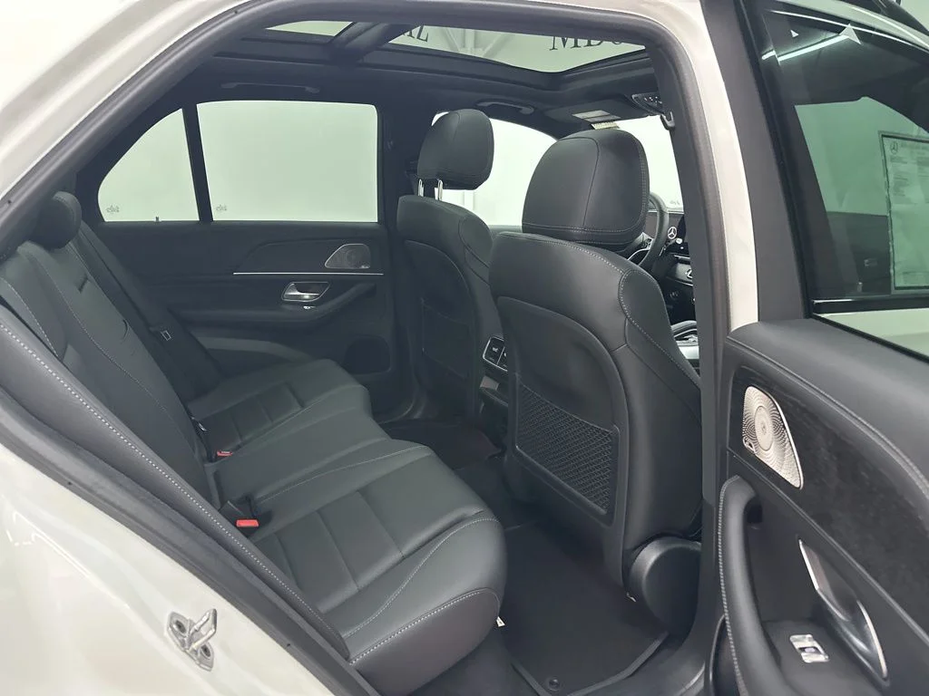Used 2026 White Mercedes-Benz GLE 450 image 25