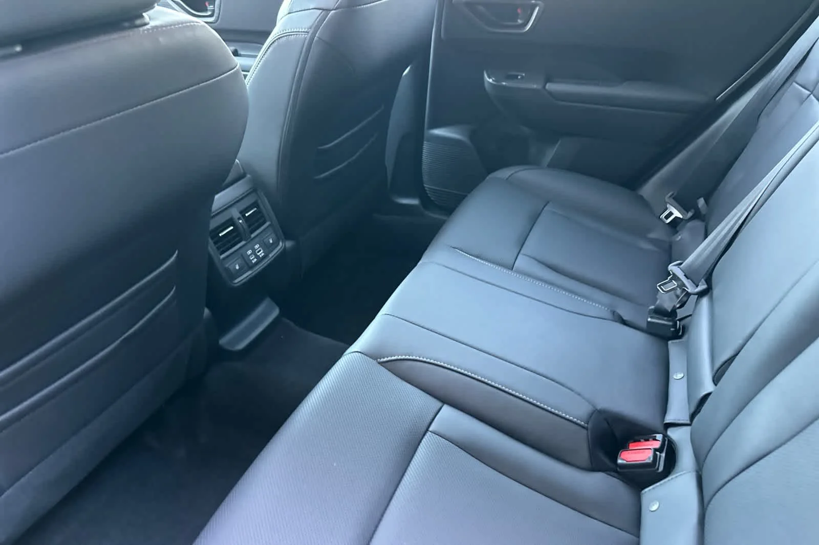 New 2026 CRYSTAL BLACK SILICA Subaru Limited image 11
