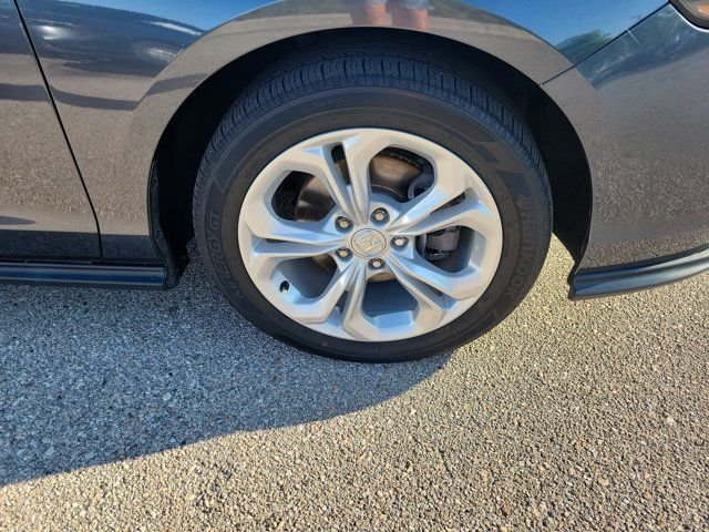 2024 Honda Accord LX - Photo 11