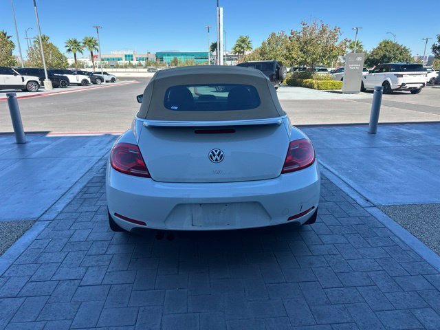 Used 2014  Volkswagen 2.0 TDI image 6