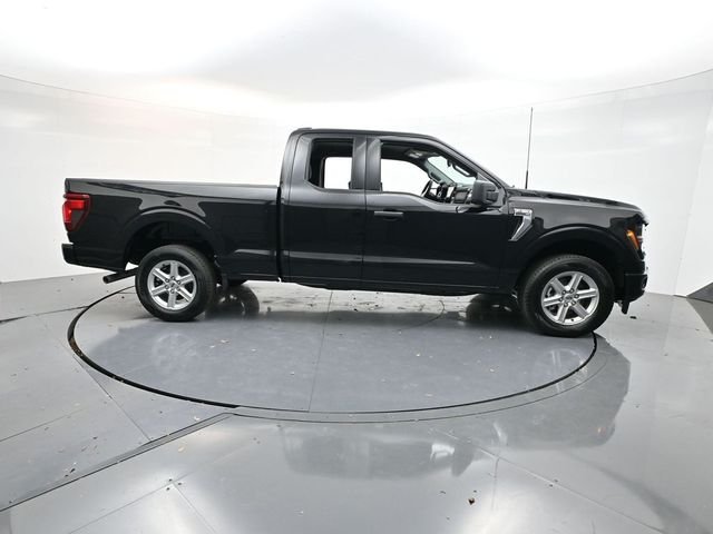 New 2026 Black Ford XLT image 8