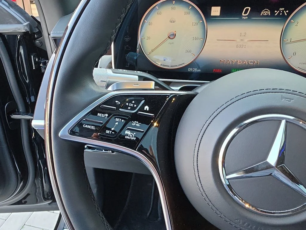 Used 2021 Black Mercedes-Benz Maybach S 580 image 28