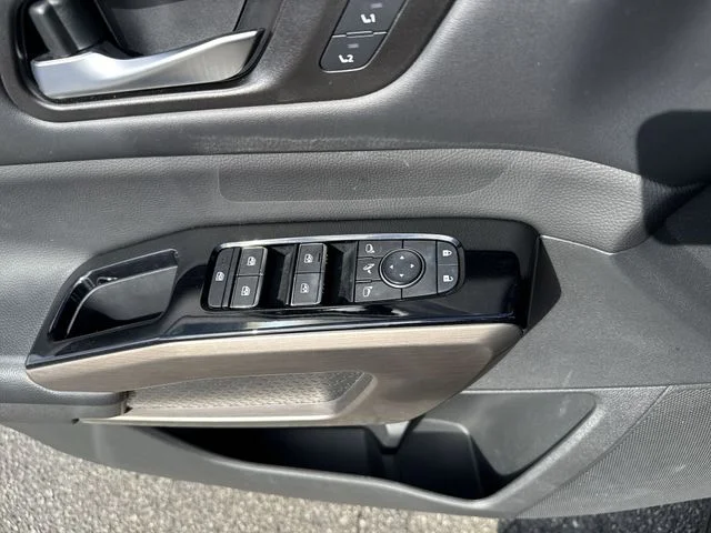 Used 2024 Black Nissan Platinum image 29