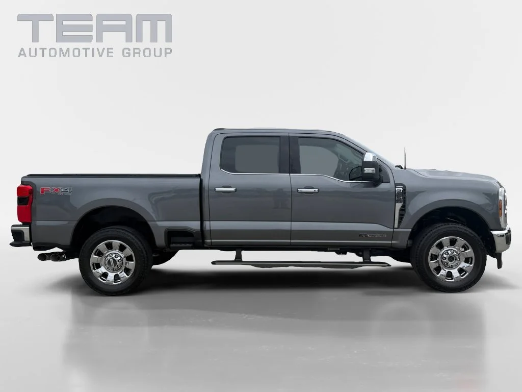Used 2024 Gray Ford Lariat image 8