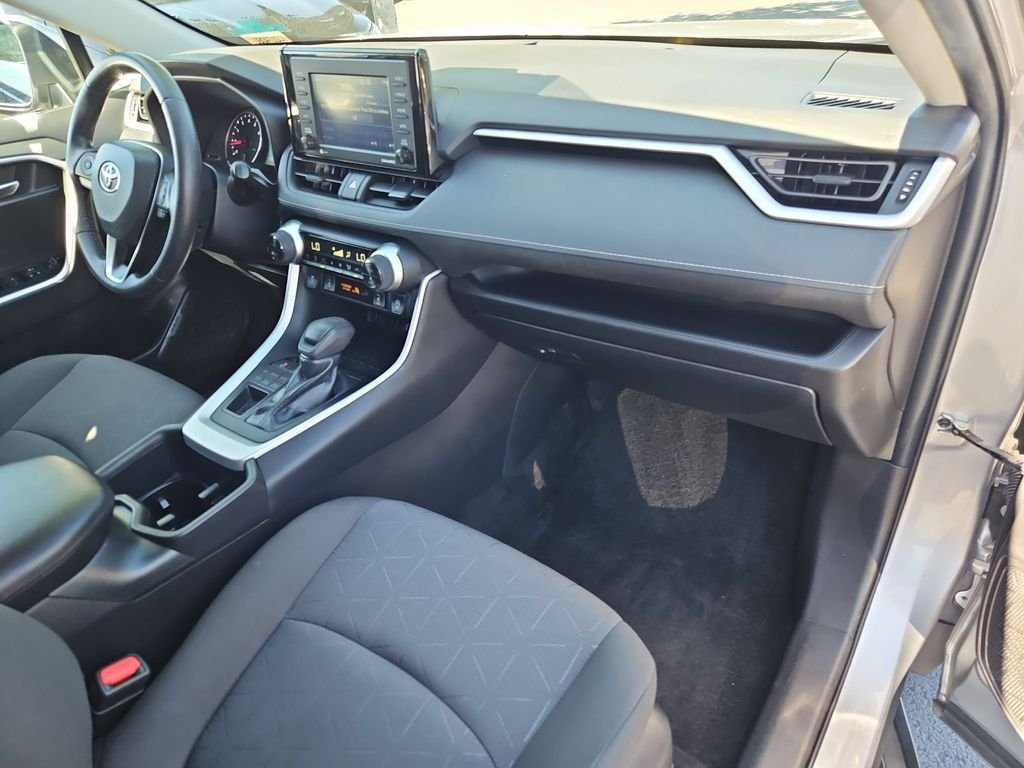 Used 2022 Silver Sky Metallic Toyota XLE image 29