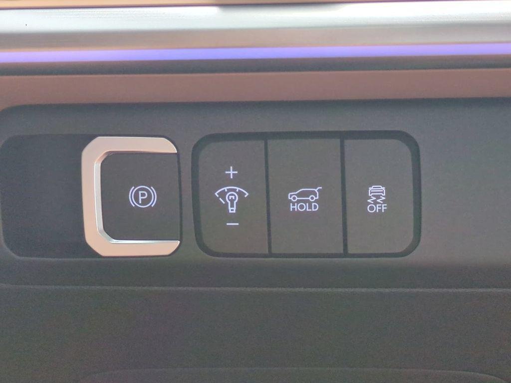New 2027 White Hyundai Calligraphy FWD image 31