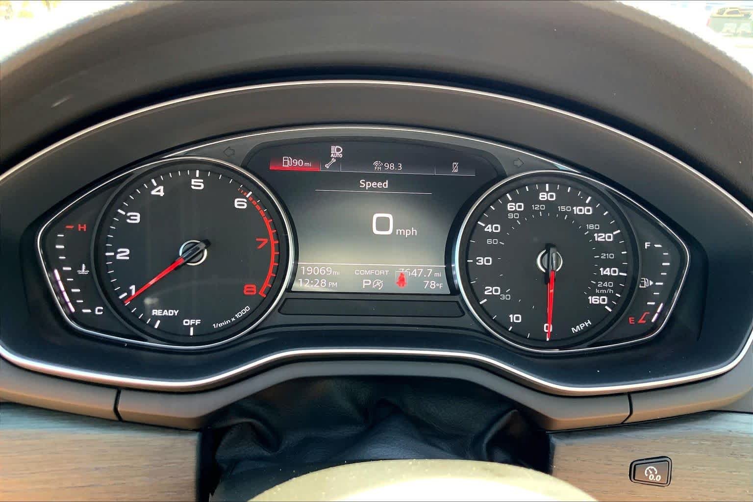 Used 2023 Glacier White Metallic Audi S line Premium image 26
