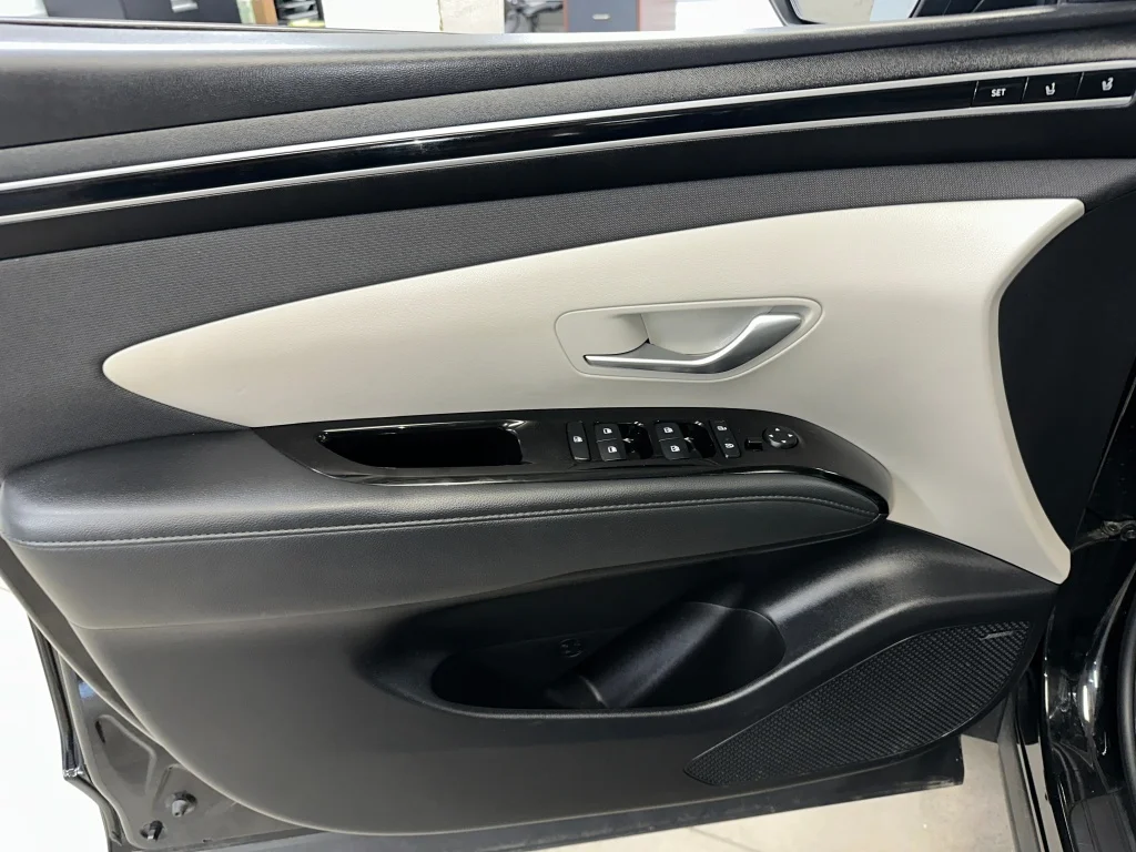 Used 2024 Black Pearl Hyundai Limited image 8