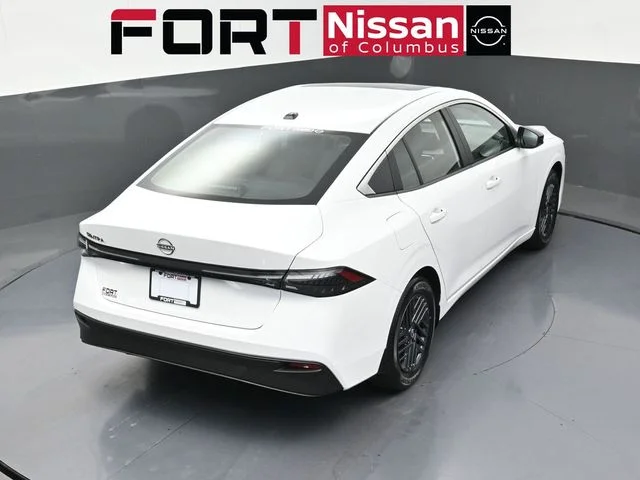 New 2027 White Nissan SV image 44