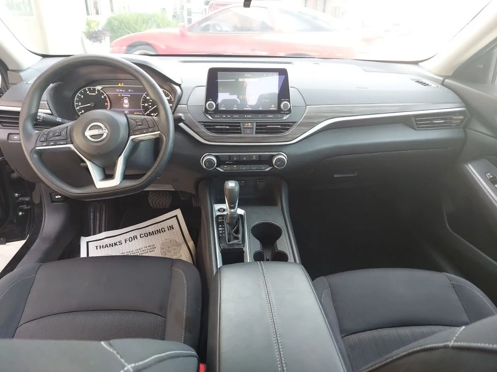 2025 Nissan Altima SV - Photo 19