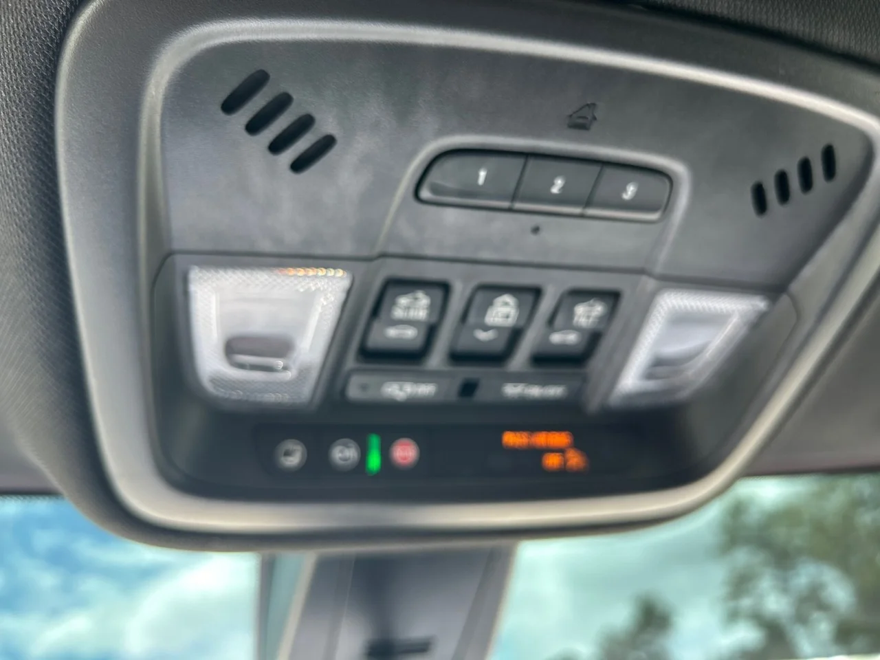 2023 Chevrolet Traverse High Country - Photo 14