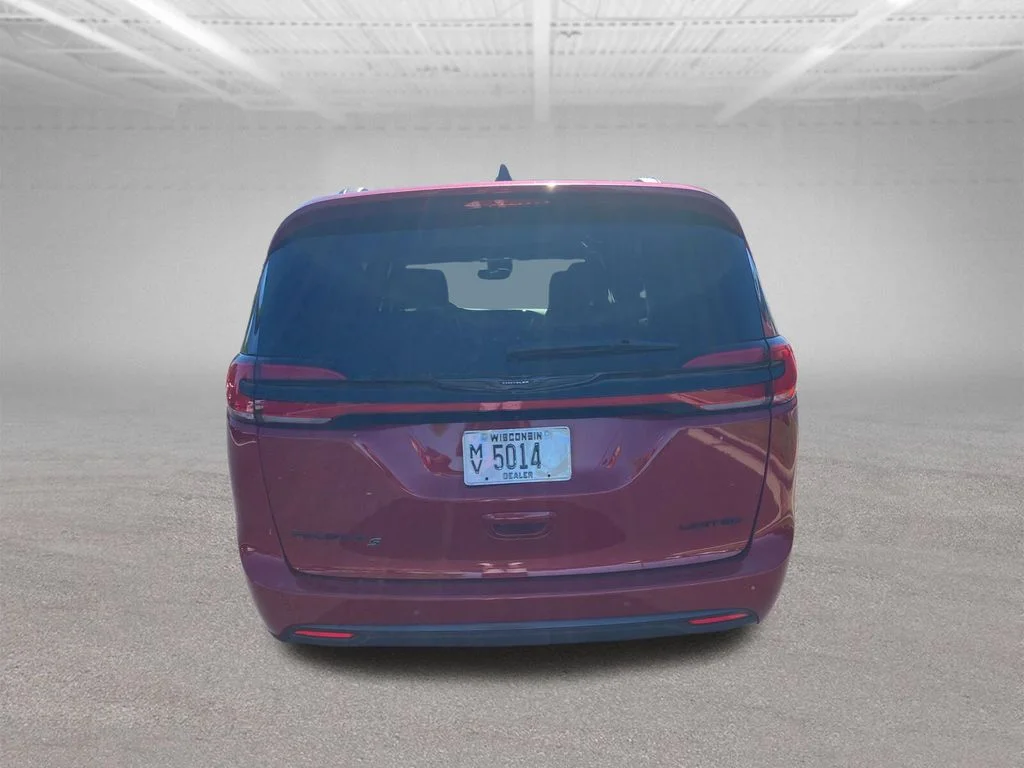 Used 2025 Red Chrysler Limited image 11
