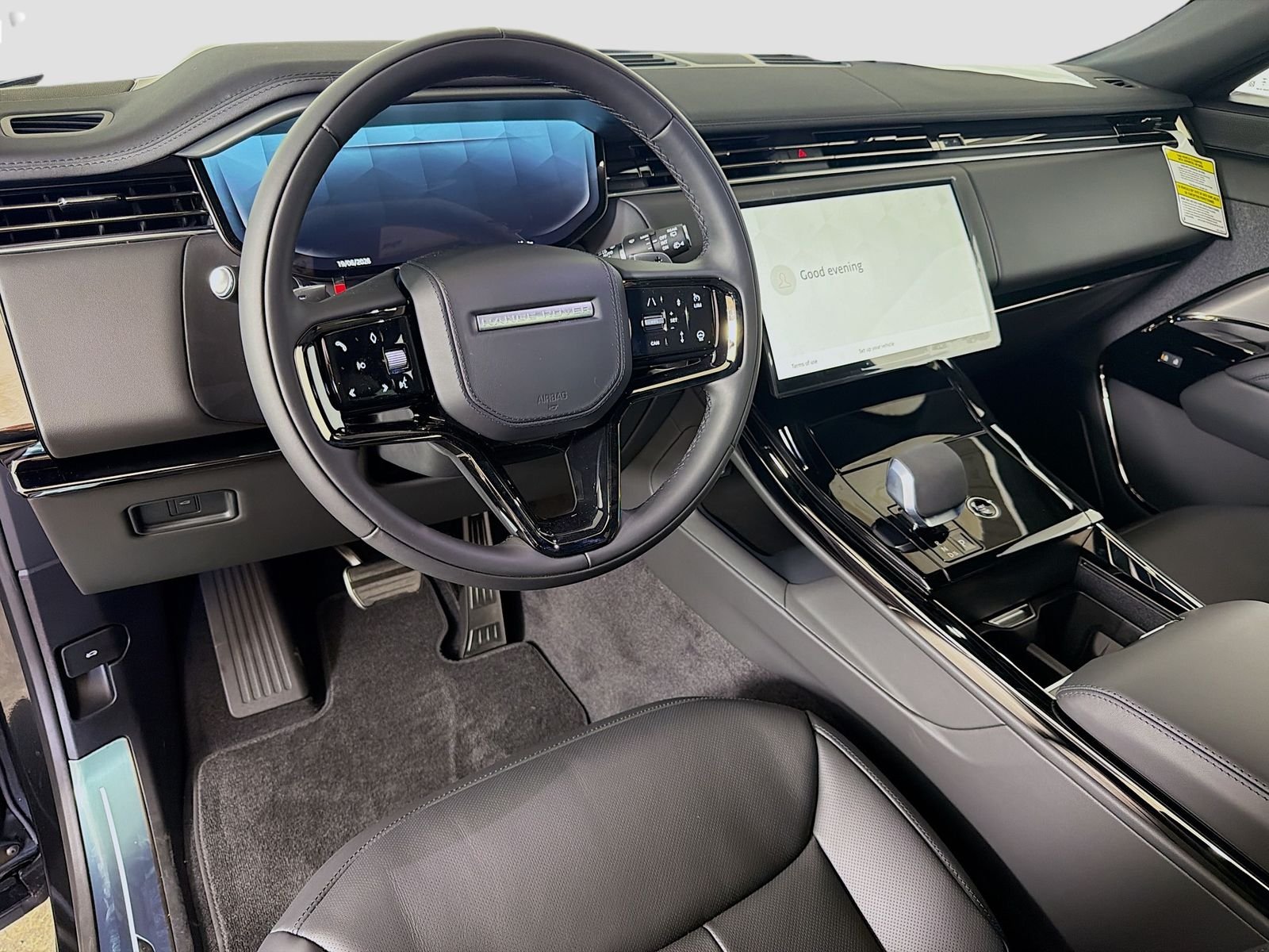 New 2026 Santorini Black Land Rover Dynamic SE image 10