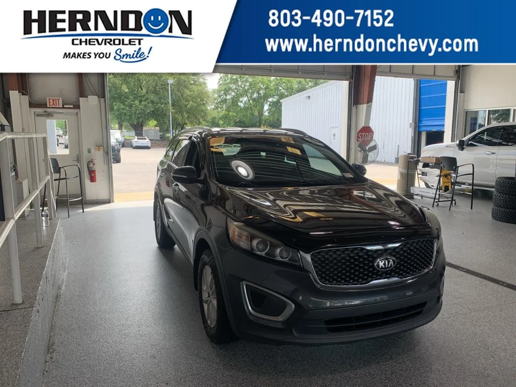 2018 Kia Sorento LX AT's photo