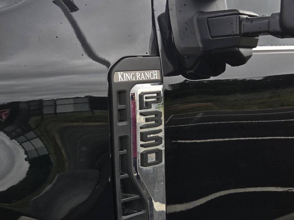 Used 2024 Agate Black Metallic Ford King Ranch image 38