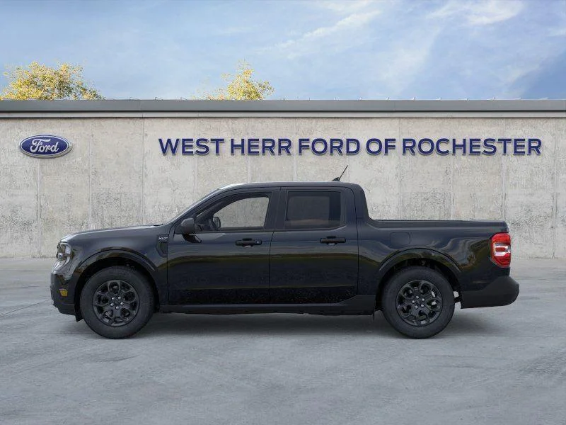 New 2026 Shadow Black Ford XLT image 3