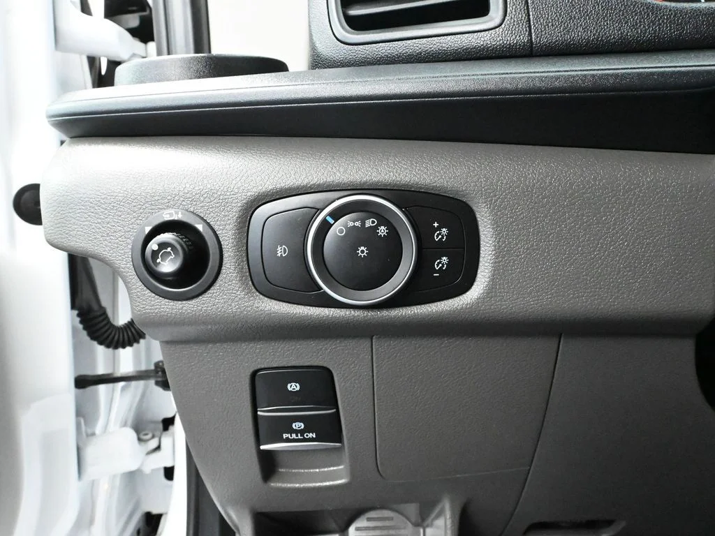 Used 2023 White Ford XLT image 29