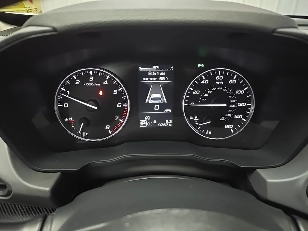 Used 2025 Crystal White Pearl Subaru Limited image 27