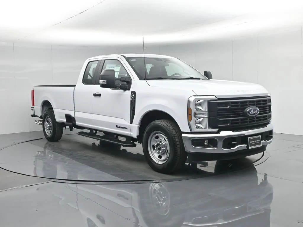 2026 Ford F-350 XL SuperCab 8' Box SRW's photo