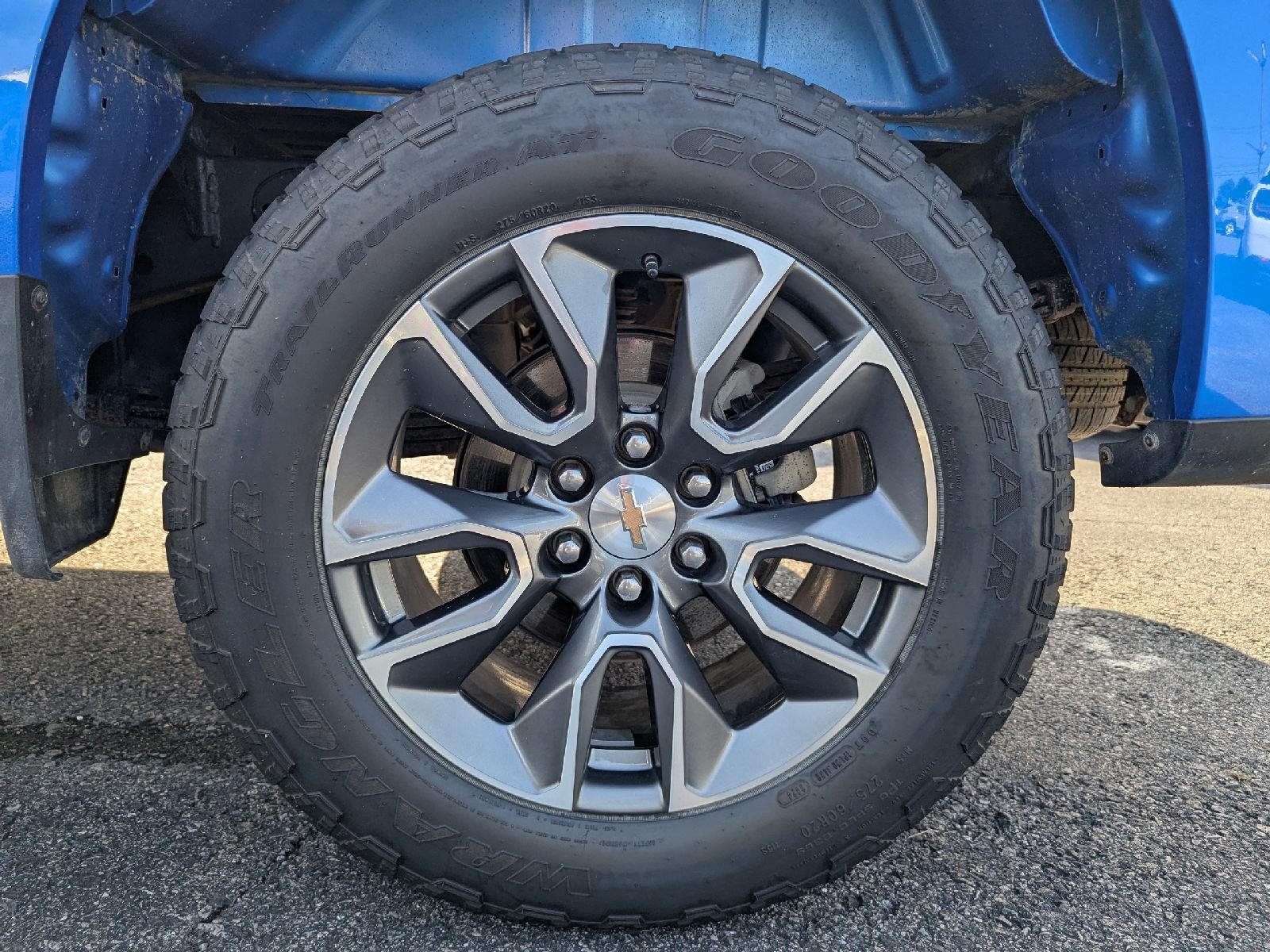 Used 2025 Riptide Blue Metallic Chevrolet LT image 11