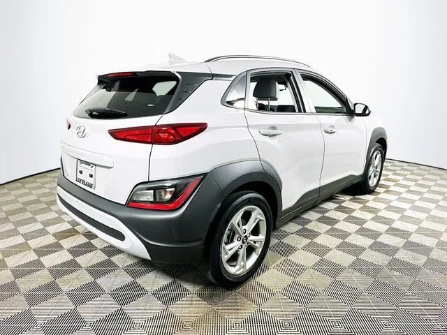 Certified Used 2022 Silver Hyundai SEL image 3