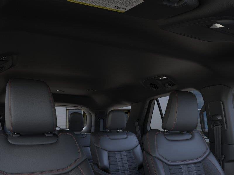 Used 2026 Agate Black Metallic Ford ST-Line image 22