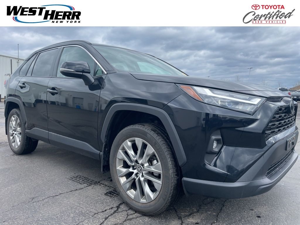 2023 Toyota RAV4 XLE Premium