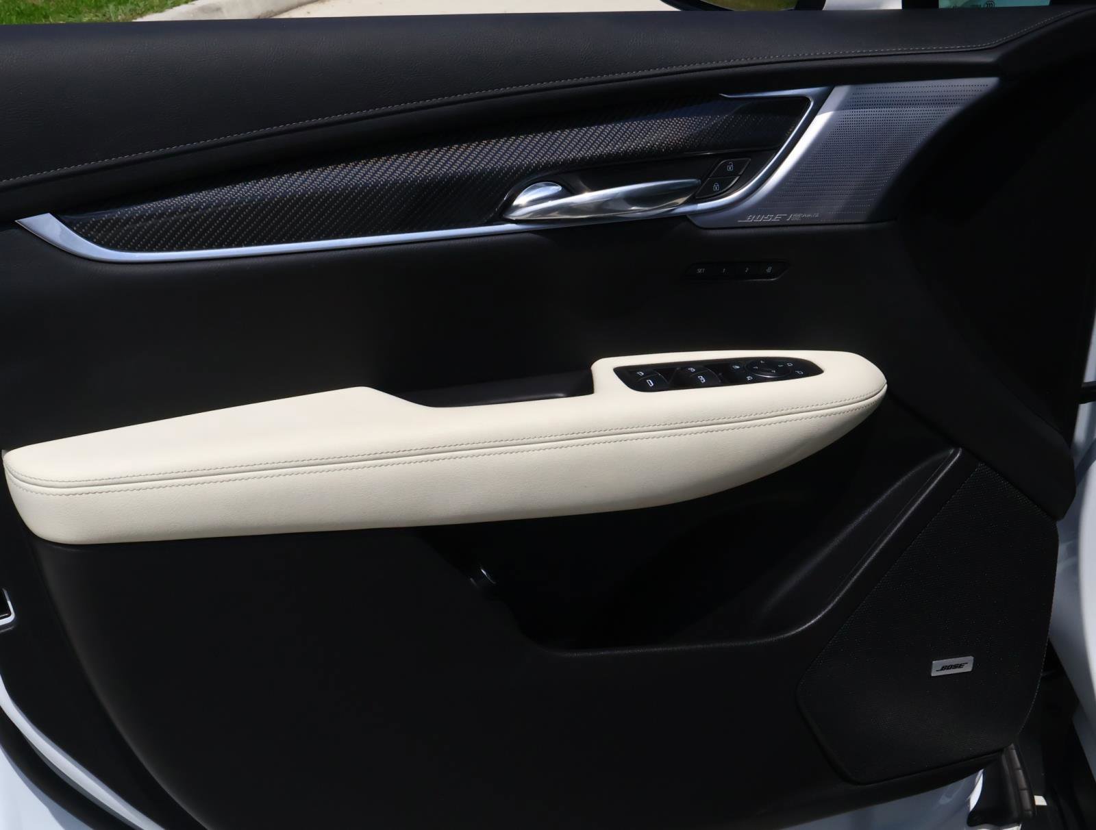 2025 Cadillac XT6 Sport - Photo 18