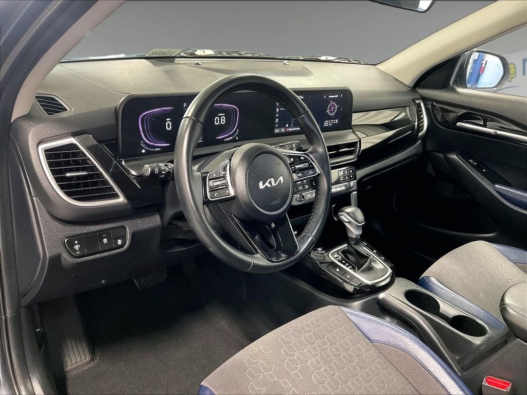 Used 2025 Gray Kia S image 8