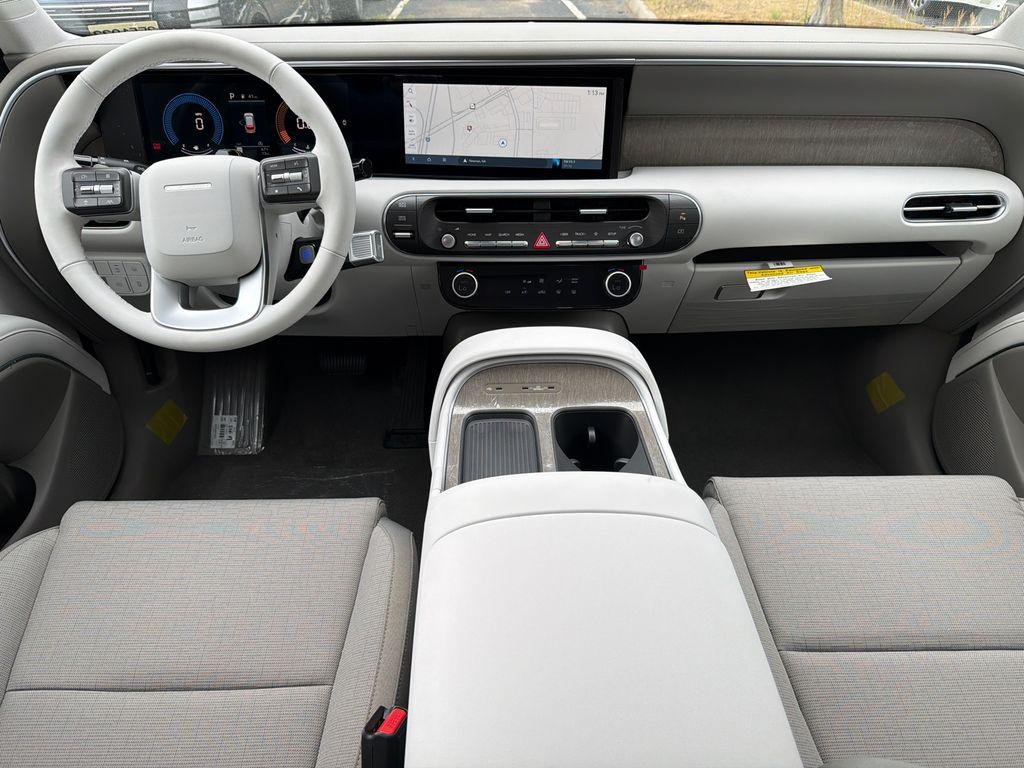 New 2026 Black Hyundai SE FWD image 22