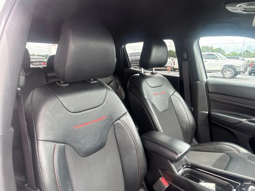 Used 2024 White Jeep Trailhawk image 18
