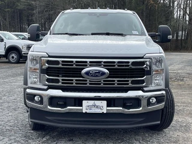 New 2026 Oxford White Ford F-450® XL image 23