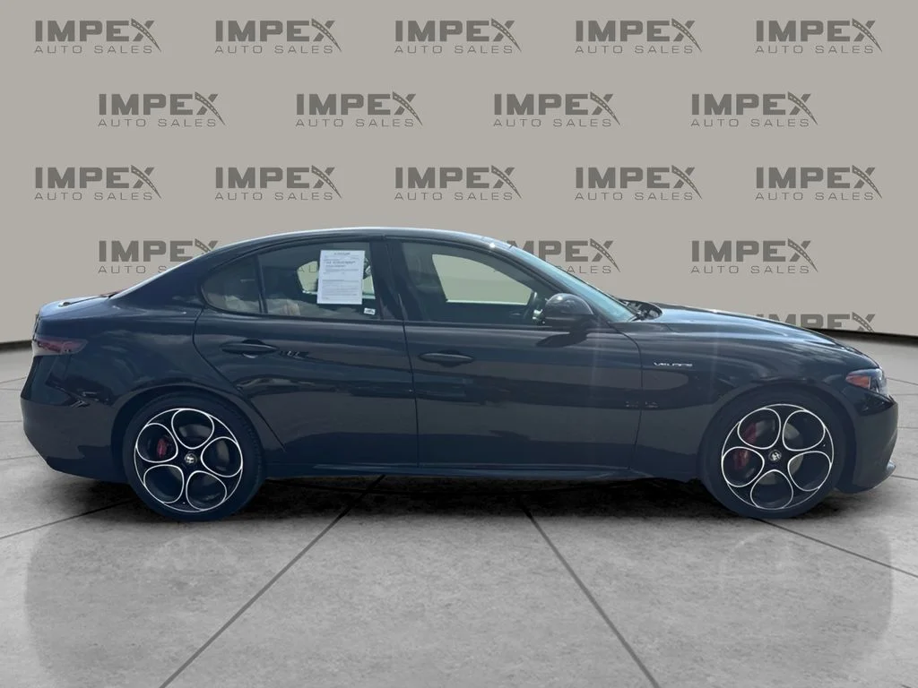 Used 2024 Black Alfa Romeo Veloce image 6