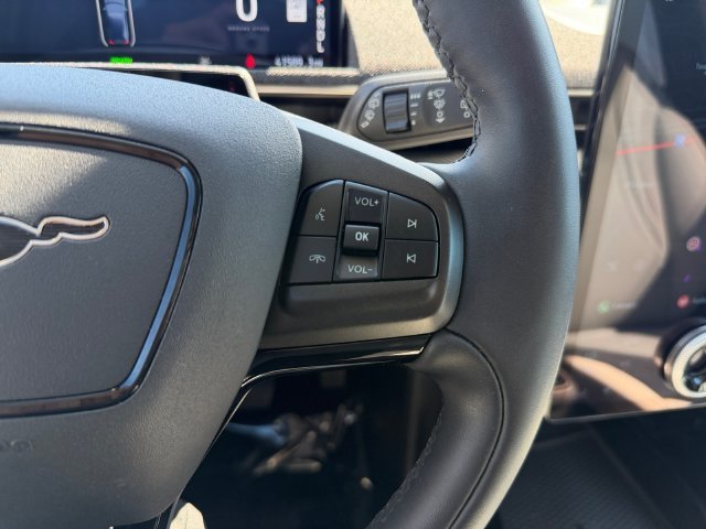 Used 2023 Black Ford Premium image 24