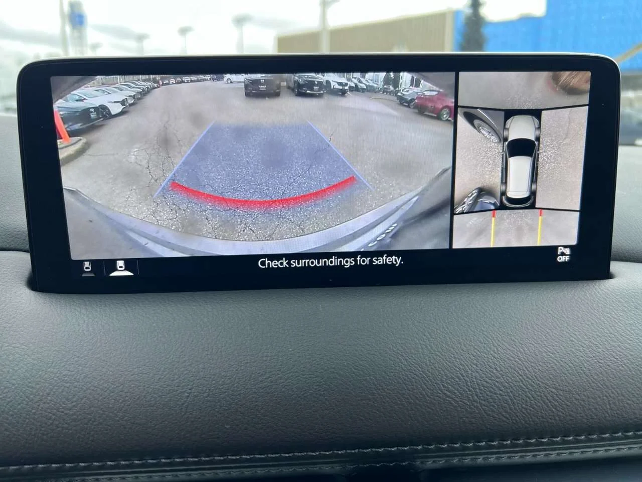 Used 2023  Mazda Signature image 23