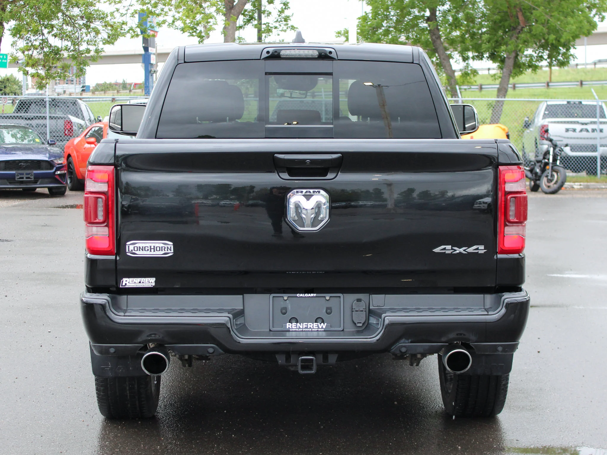 Certified Used 2023 Black RAM Limited Longhorn * No Accidents | HEMI V8 | Apple CarPlay | Trailer Tow | Adaptive Cruise | Sunroof image 14