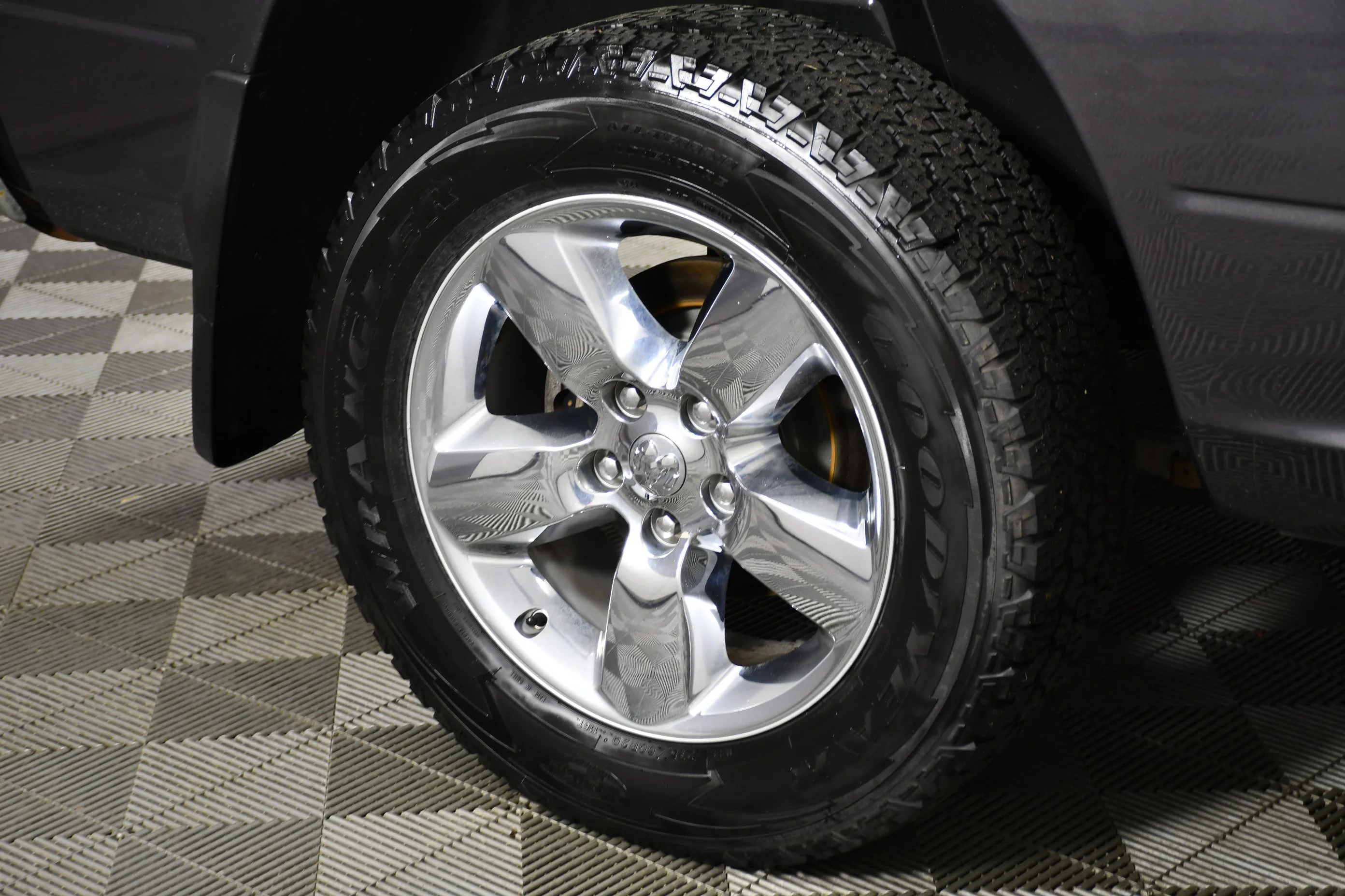 Used 2016 Granite Crystal Metallic Clearcoat Ram Big Horn image 54
