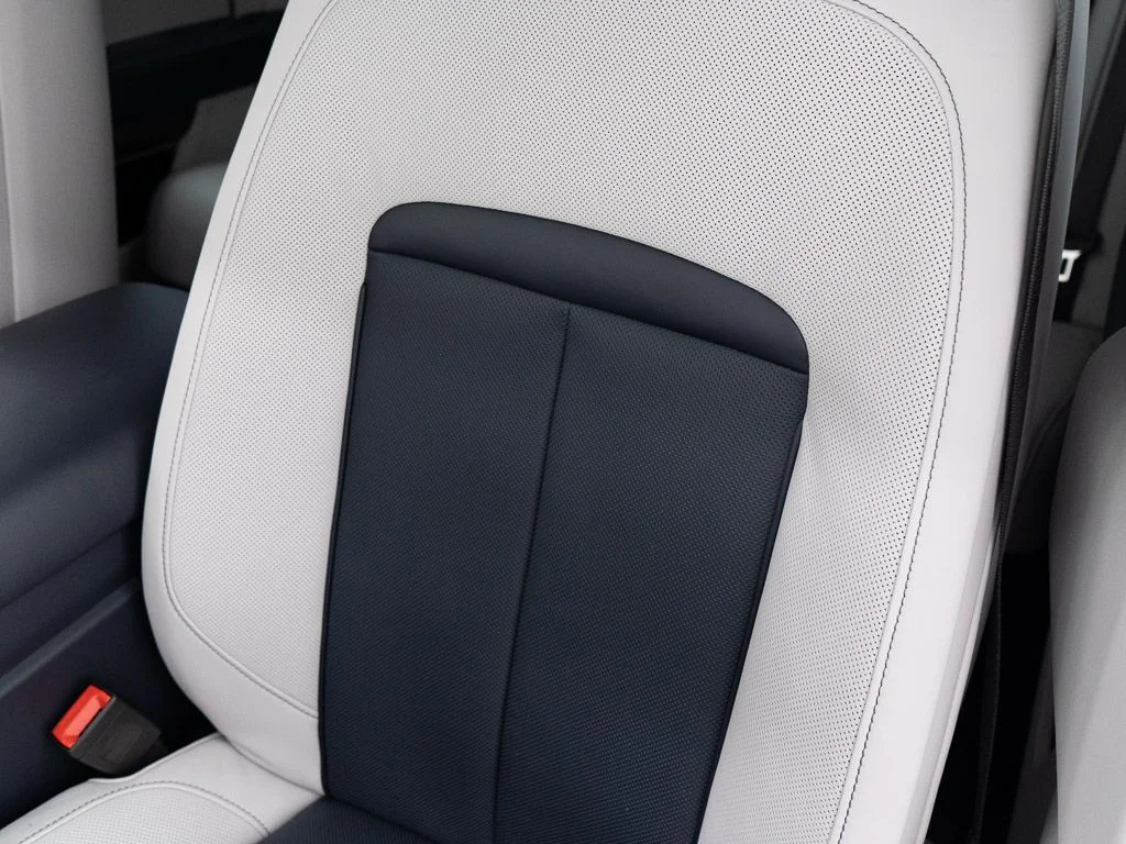 2026 Rolls-Royce Cullinan Base - Photo 19