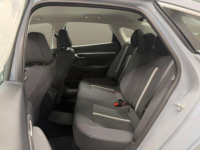 New 2026 Blue Hyundai SE image 12