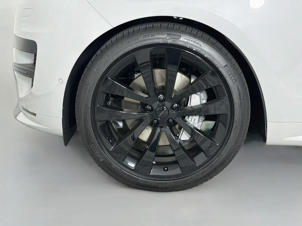 New 2026 Borasco Grey Land Rover Dynamic SE image 33