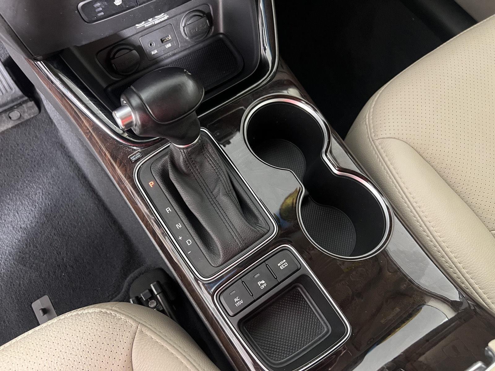 Used 2015 Snow White Pearl Kia EX image 18