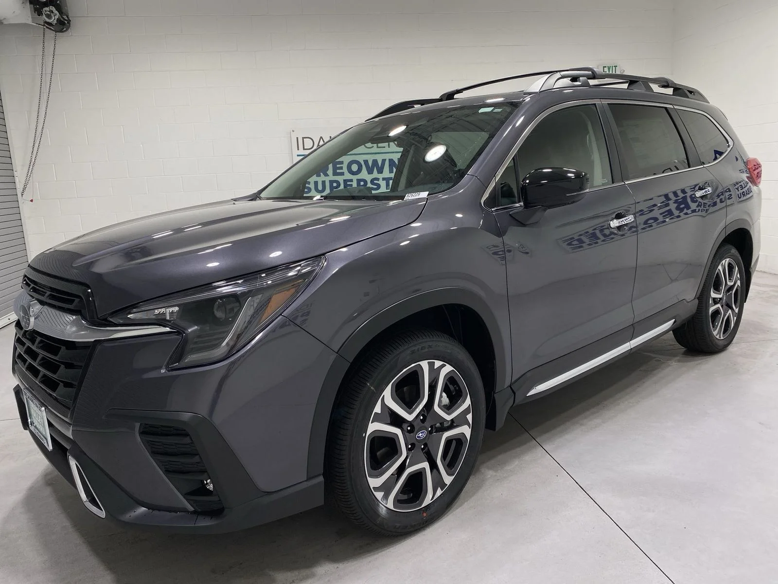 New 2026 MAGNETITE GRAY METALLIC Subaru Touring image 4