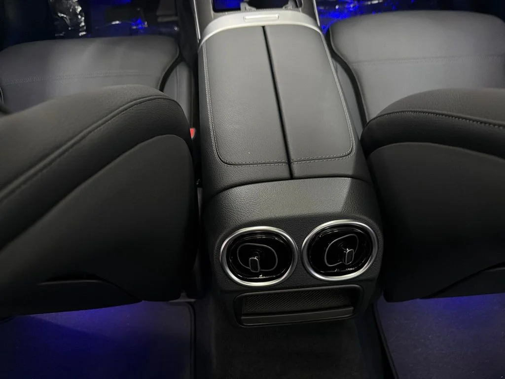 New 2026 White Mercedes-Benz C 300 image 22