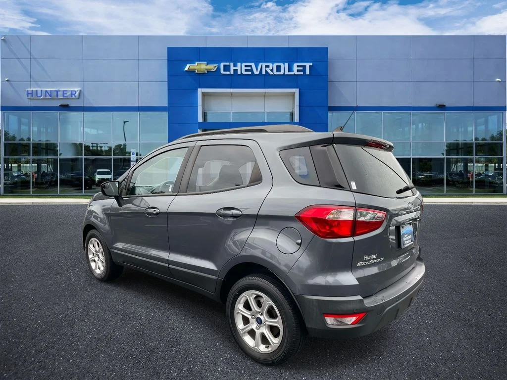 Used 2020 Smoke Metallic Ford SE image 4