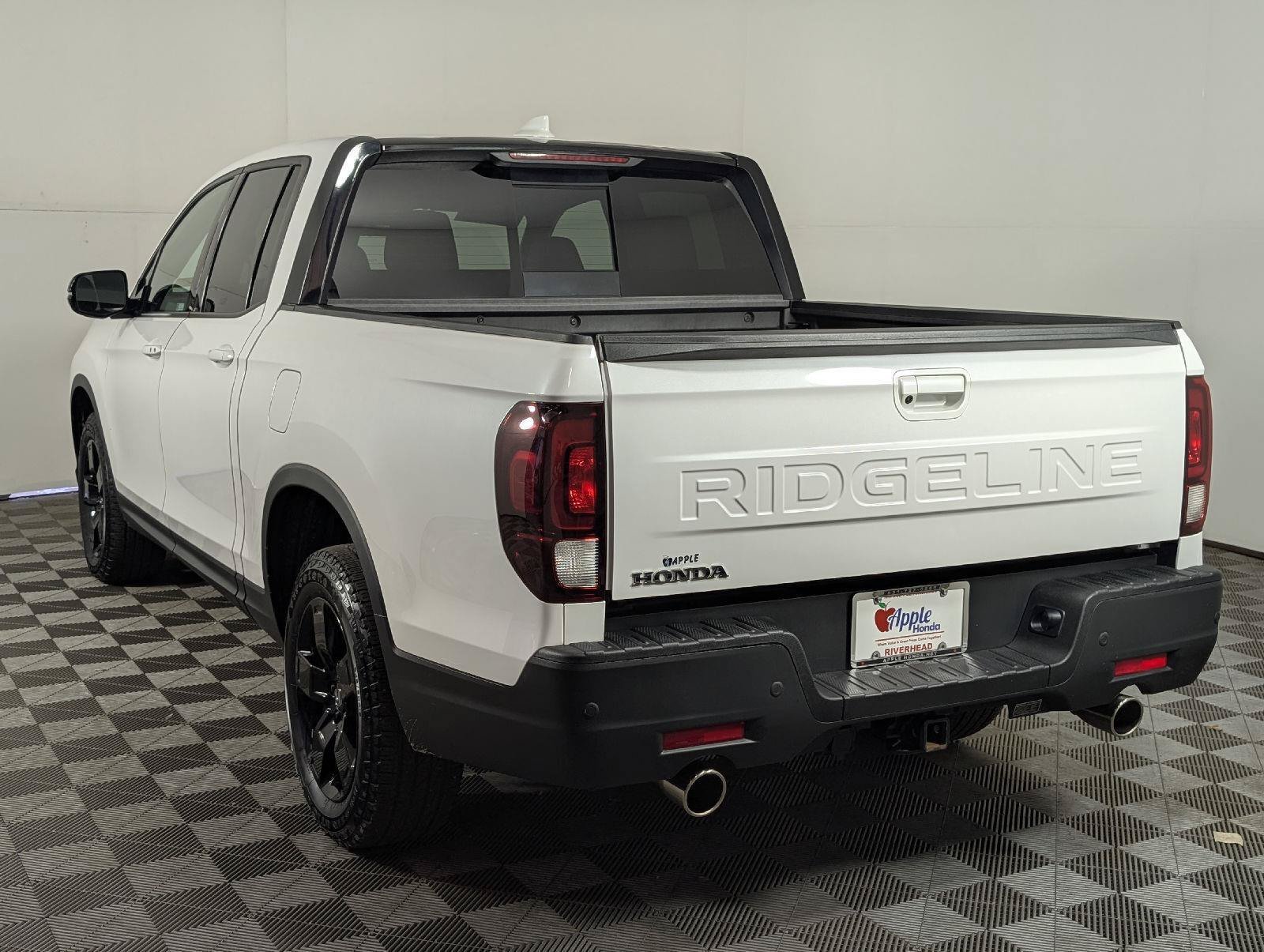 2024 Honda Ridgeline Black Edition - Photo 39