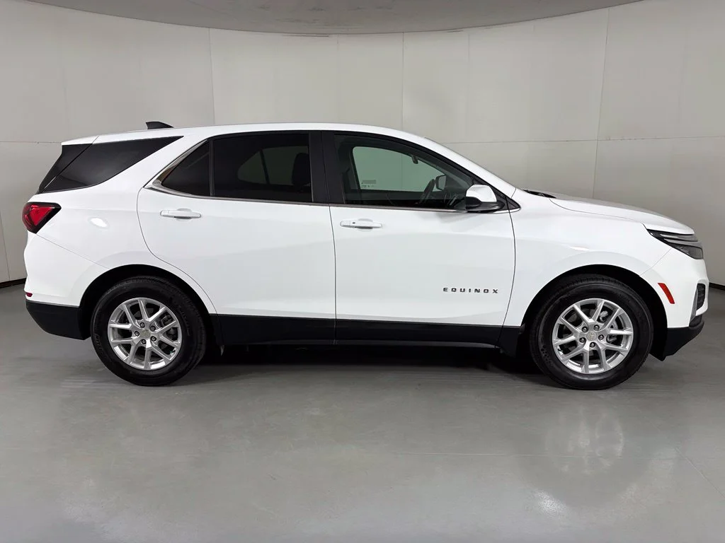 Used 2024 White Chevrolet LT image 9