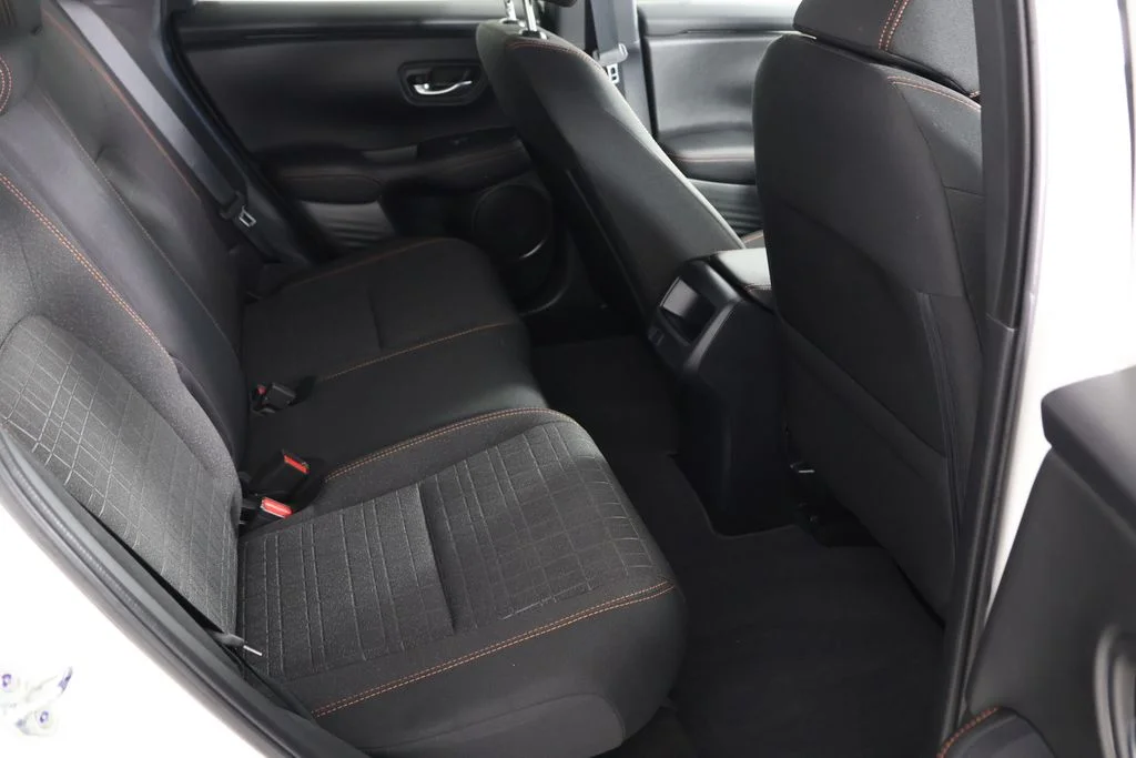 Used 2025 Platinum White Pearl Honda Sport image 22
