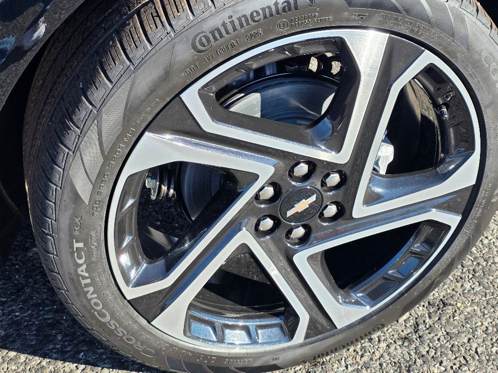 New 2026 Black Chevrolet LT image 6