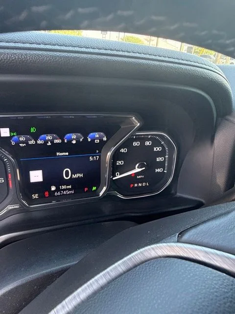 Used 2019 Red GMC Denali image 5