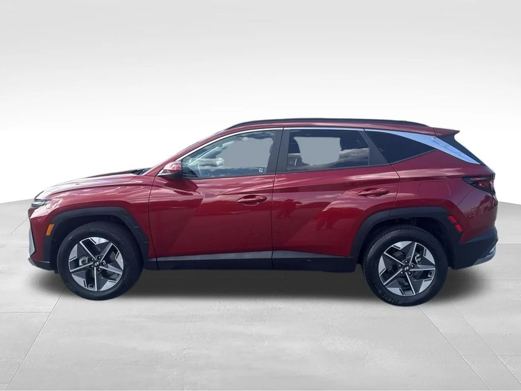 Used 2026 Red Hyundai SEL image 9